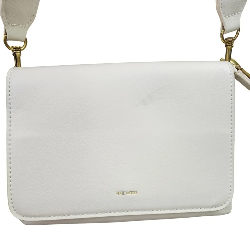 Pixie Mood White‎ Vegan Leather Crossbody Bag Gold Hardware Chevron Strap Small